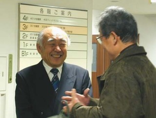 代表の志村さんの写真